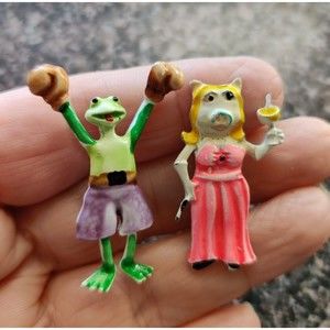 Miss Piggy Enamel Gown Champagne Glass + Kermit The Frog Boxing Pins Muppets